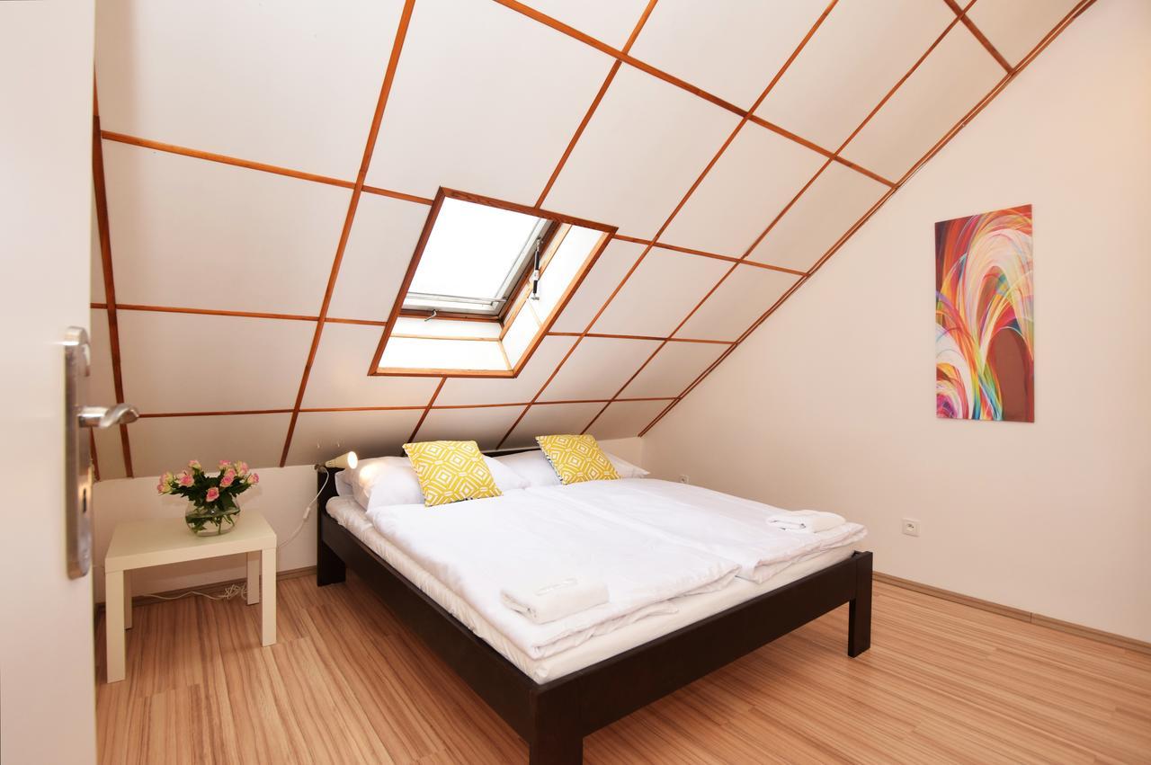 Cisarka Apartments Prague Luaran gambar